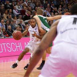 Josh Mayo / Telekom Baskets Bonn vs. Nanterre 92 , FIBA Europe CupFoto: J