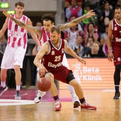 Konstantin Klein / Telekom Baskets Bonn vs. Anton Gavel / FC Bayern M