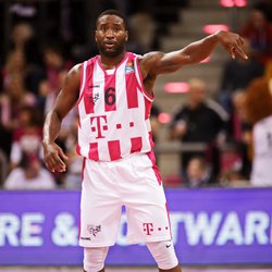 Donald Sloan / Telekom Baskets Bonn vs. s.Oliver W