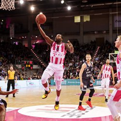 Donald Sloan / Telekom Baskets Bonn vs. s.Oliver W
