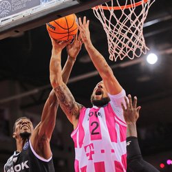 Trey McKinney-Jones / Telekom Baskets Bonn vs. PAOK Thessaloniki , Basketball Champions LeagueFoto: J