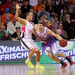 Andrej Mangold / Telekom Baskets Bonn vs. Robert Kulawick / BG G