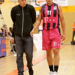 Trainer Predrag Krunic, Anthony DiLeo / Telekom Baskets Bonn vs. Dragons Rh