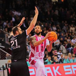 Trey McKinney-Jones / Telekom Baskets Bonn vs. Besiktas Istanbul , Basketball Champions LeagueFoto: J