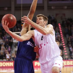 Ojars Silins / Telekom Baskets Bonn vs. Eisb