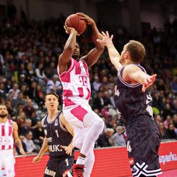 Yorman Polas Bartolo / Telekom Baskets Bonn vs. s.Oliver W